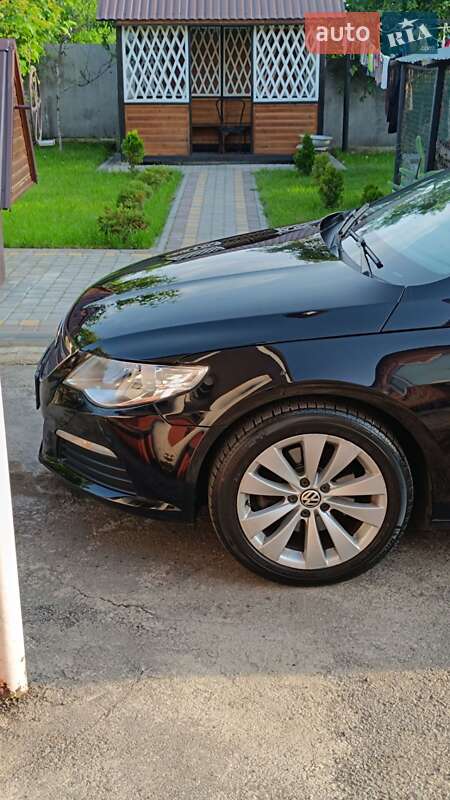 Купе Volkswagen CC / Passat CC 2010 в Виннице