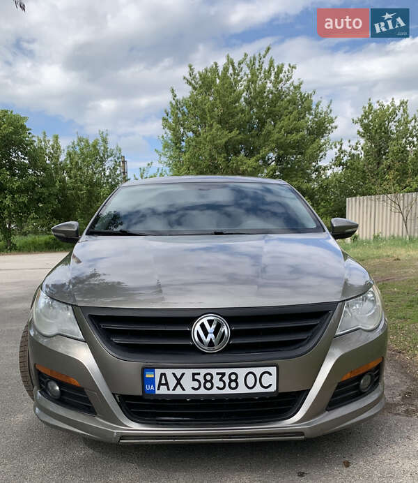 Купе Volkswagen CC / Passat CC 2010 в Харькове