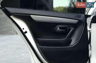 Купе Volkswagen CC / Passat CC 2013 в 