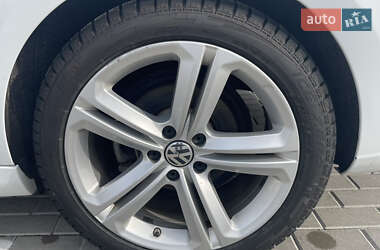 Купе Volkswagen CC / Passat CC 2016 в 