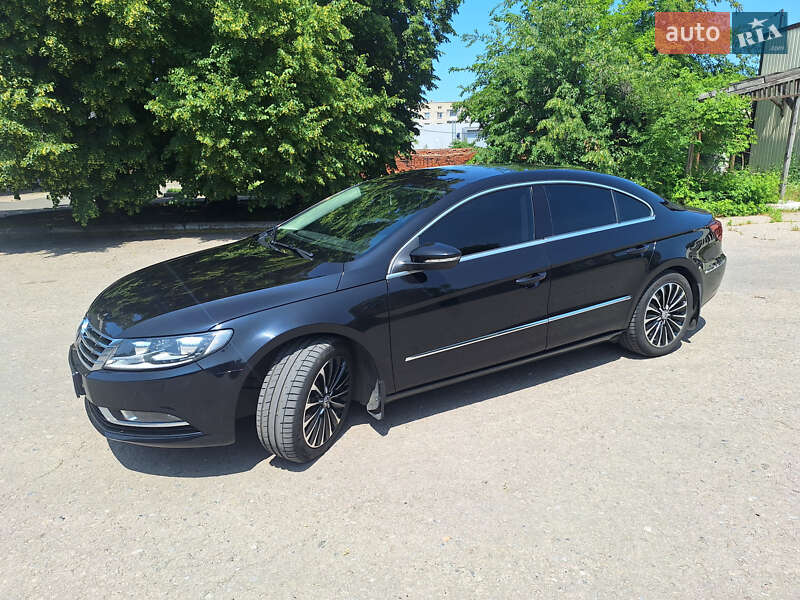 Купе Volkswagen CC / Passat CC 2014 в Славянске