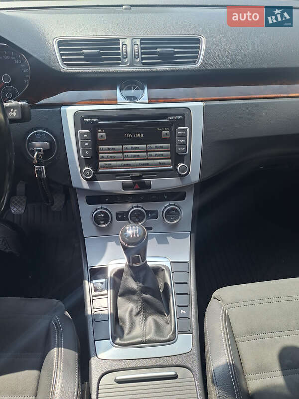 Купе Volkswagen CC / Passat CC 2014 в Славянске