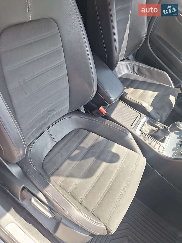 Купе Volkswagen CC / Passat CC 2014 в Славянске