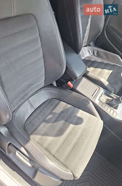 Купе Volkswagen CC / Passat CC 2014 в 