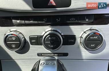 Купе Volkswagen CC / Passat CC 2012 в 