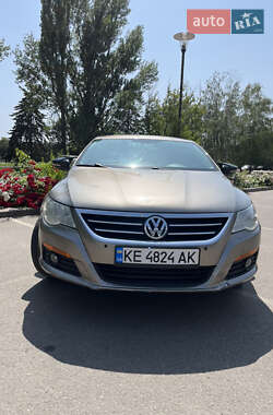 Купе Volkswagen CC / Passat CC 2010 в 
