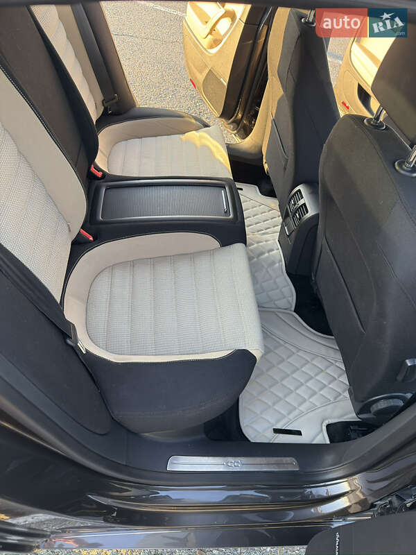 Купе Volkswagen CC / Passat CC 2014 в Чернівцях
