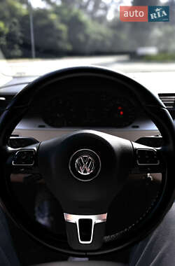 Купе Volkswagen CC / Passat CC 2009 в 