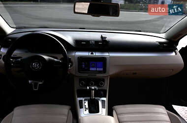 Купе Volkswagen CC / Passat CC 2009 в 