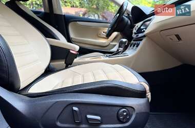 Купе Volkswagen CC / Passat CC 2015 в 