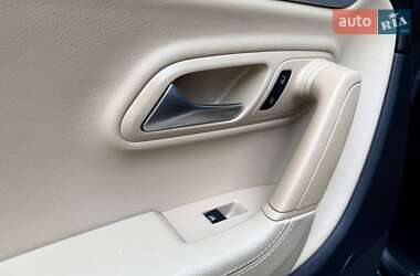 Купе Volkswagen CC / Passat CC 2015 в 