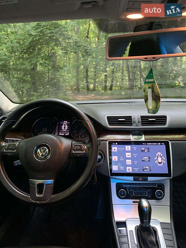 Купе Volkswagen CC / Passat CC 2011 в Баре