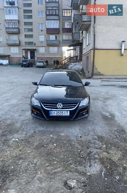Купе Volkswagen CC / Passat CC 2011 в Гусятине