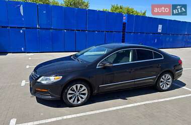 Купе Volkswagen CC / Passat CC 2011 в 