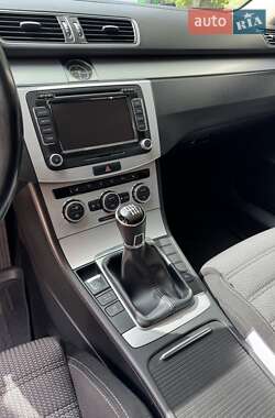Купе Volkswagen CC / Passat CC 2013 в 