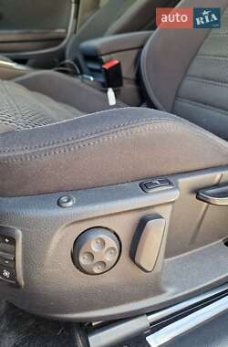 Купе Volkswagen CC / Passat CC 2012 в 