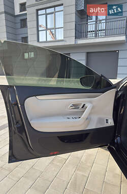 Купе Volkswagen CC / Passat CC 2010 в 
