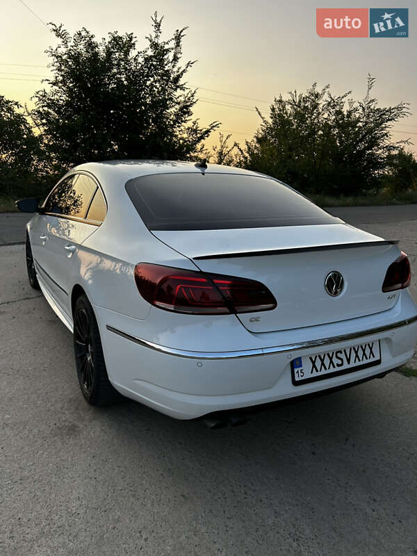 Купе Volkswagen CC / Passat CC 2015 в Южноукраинске