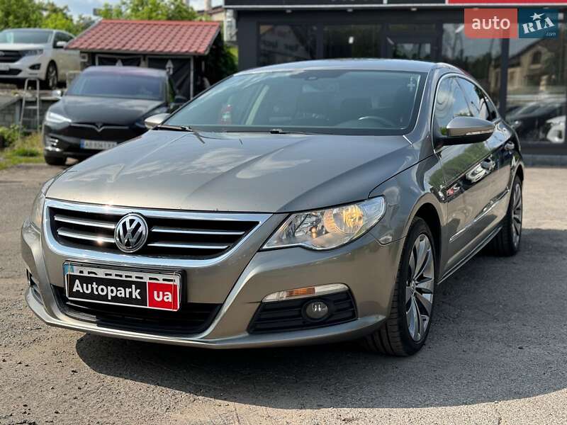 Купе Volkswagen CC / Passat CC 2009 в 