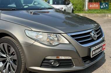 Купе Volkswagen CC / Passat CC 2009 в 