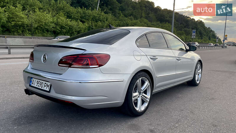 Купе Volkswagen CC / Passat CC 2012 в Києві