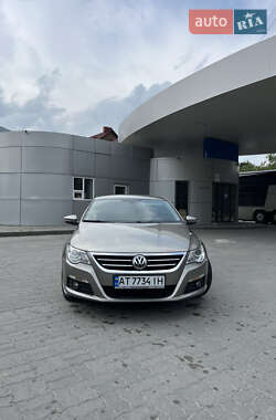 Купе Volkswagen CC / Passat CC 2010 в Яремчі