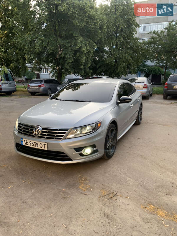 Купе Volkswagen CC / Passat CC 2014 в 