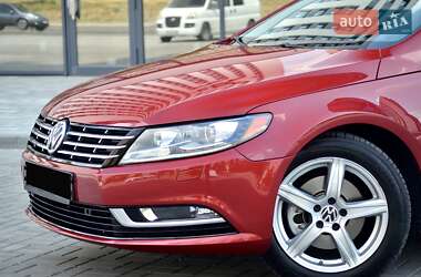 Купе Volkswagen CC / Passat CC 2013 в 