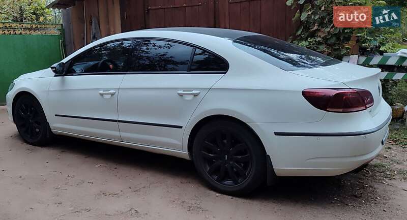 Купе Volkswagen CC / Passat CC 2012 в Коростене