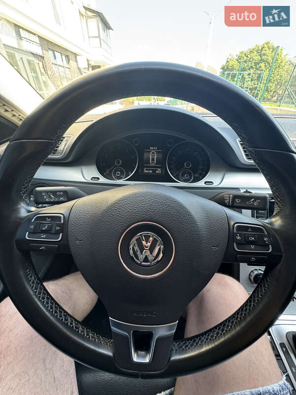 Купе Volkswagen CC / Passat CC 2014 в Черновцах
