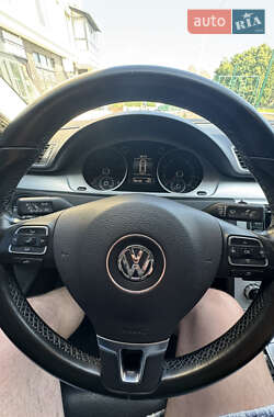 Купе Volkswagen CC / Passat CC 2014 в 