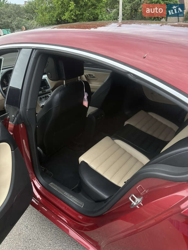 Купе Volkswagen CC / Passat CC 2014 в Золотоноше