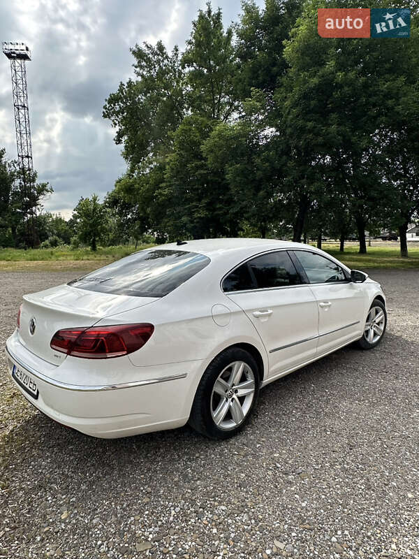 Купе Volkswagen CC / Passat CC 2013 в Новоселице