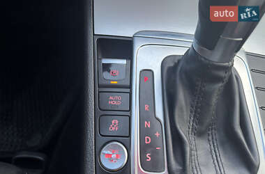 Купе Volkswagen CC / Passat CC 2012 в 