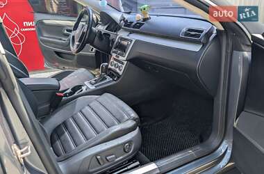Купе Volkswagen CC / Passat CC 2013 в 