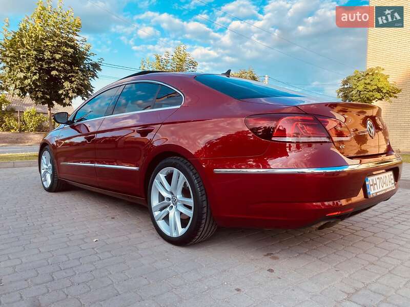 Купе Volkswagen CC / Passat CC 2013 в Дніпрі