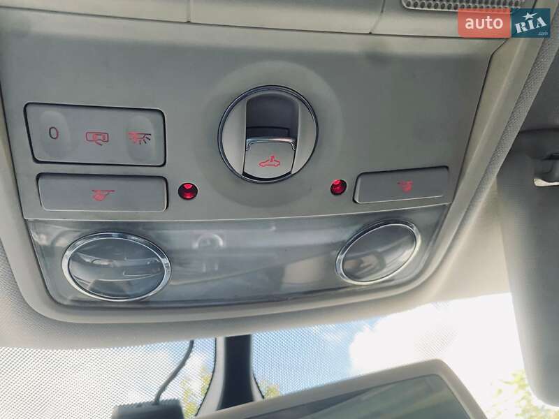 Купе Volkswagen CC / Passat CC 2013 в Дніпрі