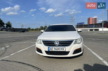 Купе Volkswagen CC / Passat CC 2011 в 