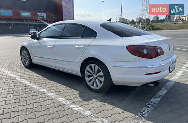 Купе Volkswagen CC / Passat CC 2011 в 