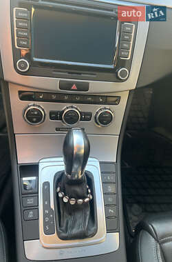 Купе Volkswagen CC / Passat CC 2013 в 