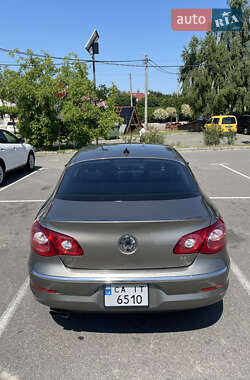 Купе Volkswagen CC / Passat CC 2010 в 