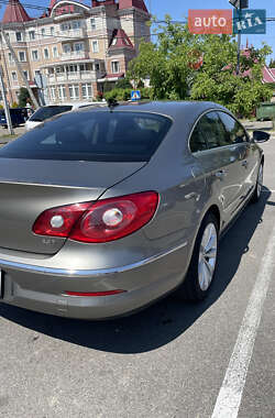 Купе Volkswagen CC / Passat CC 2010 в 