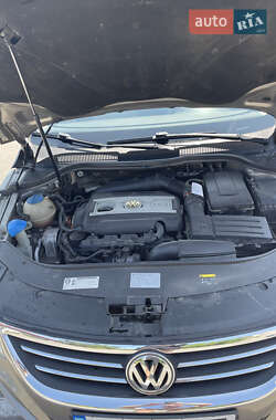 Купе Volkswagen CC / Passat CC 2010 в 