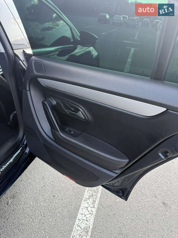 Купе Volkswagen CC / Passat CC 2010 в Хмельницком