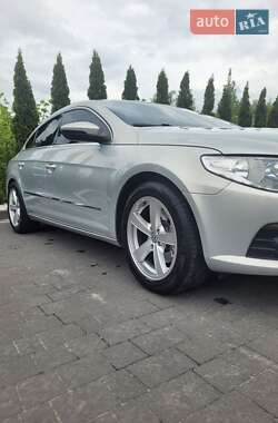 Купе Volkswagen CC / Passat CC 2009 в 