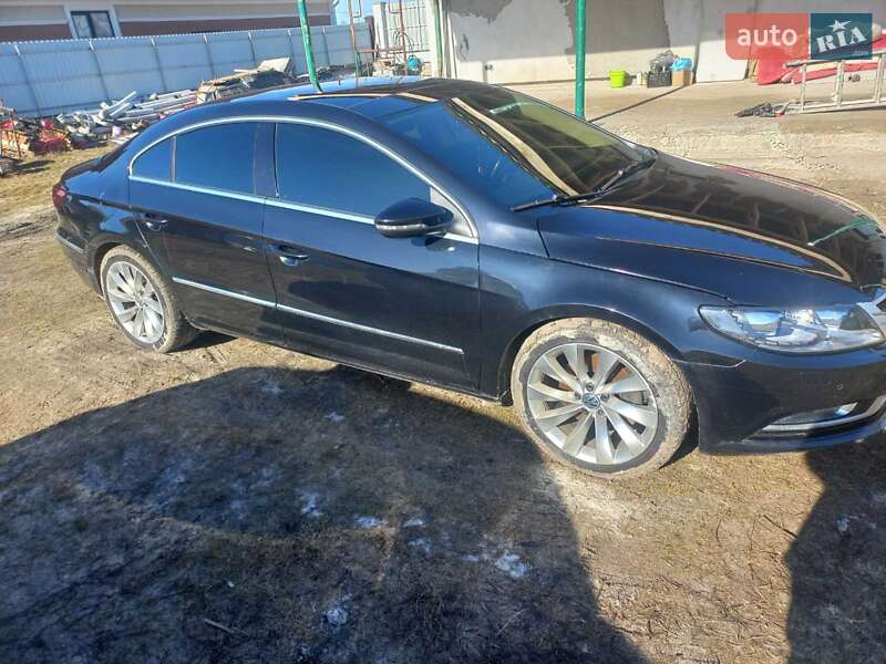 Купе Volkswagen CC / Passat CC 2014 в Киеве