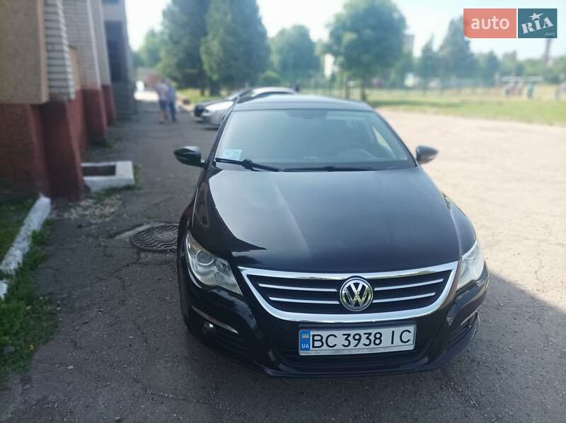 Купе Volkswagen CC / Passat CC 2008 в Дрогобичі
