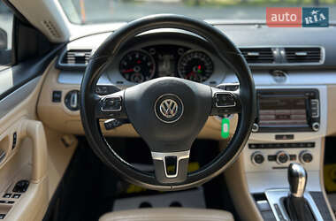 Купе Volkswagen CC / Passat CC 2012 в 
