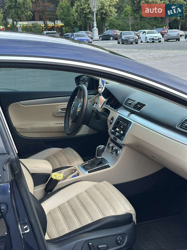 Купе Volkswagen CC / Passat CC 2012 в Харкові