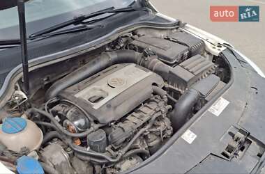 Купе Volkswagen CC / Passat CC 2011 в 